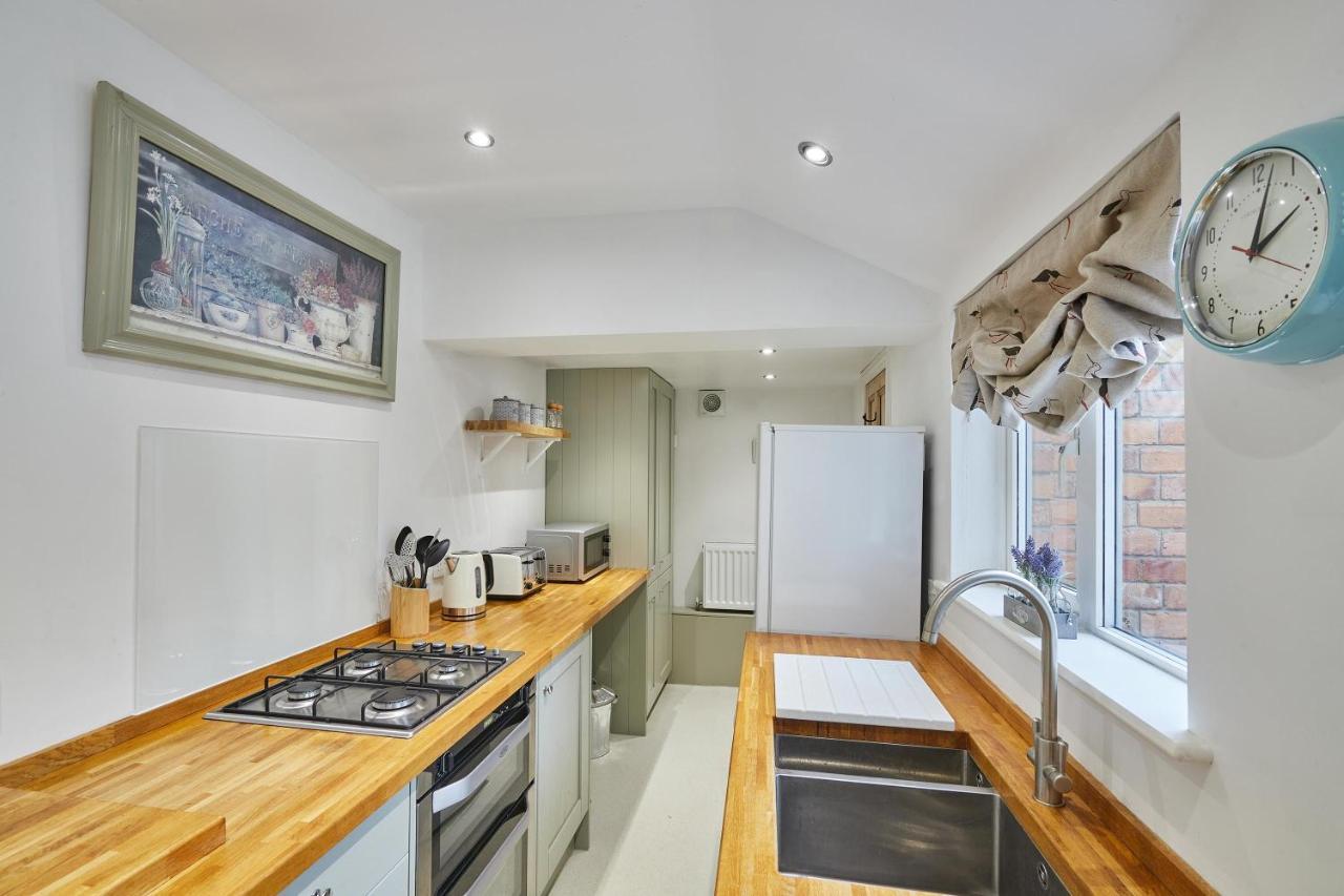 Host & Stay - 1 Coastguard Cottages Scarborough Buitenkant foto