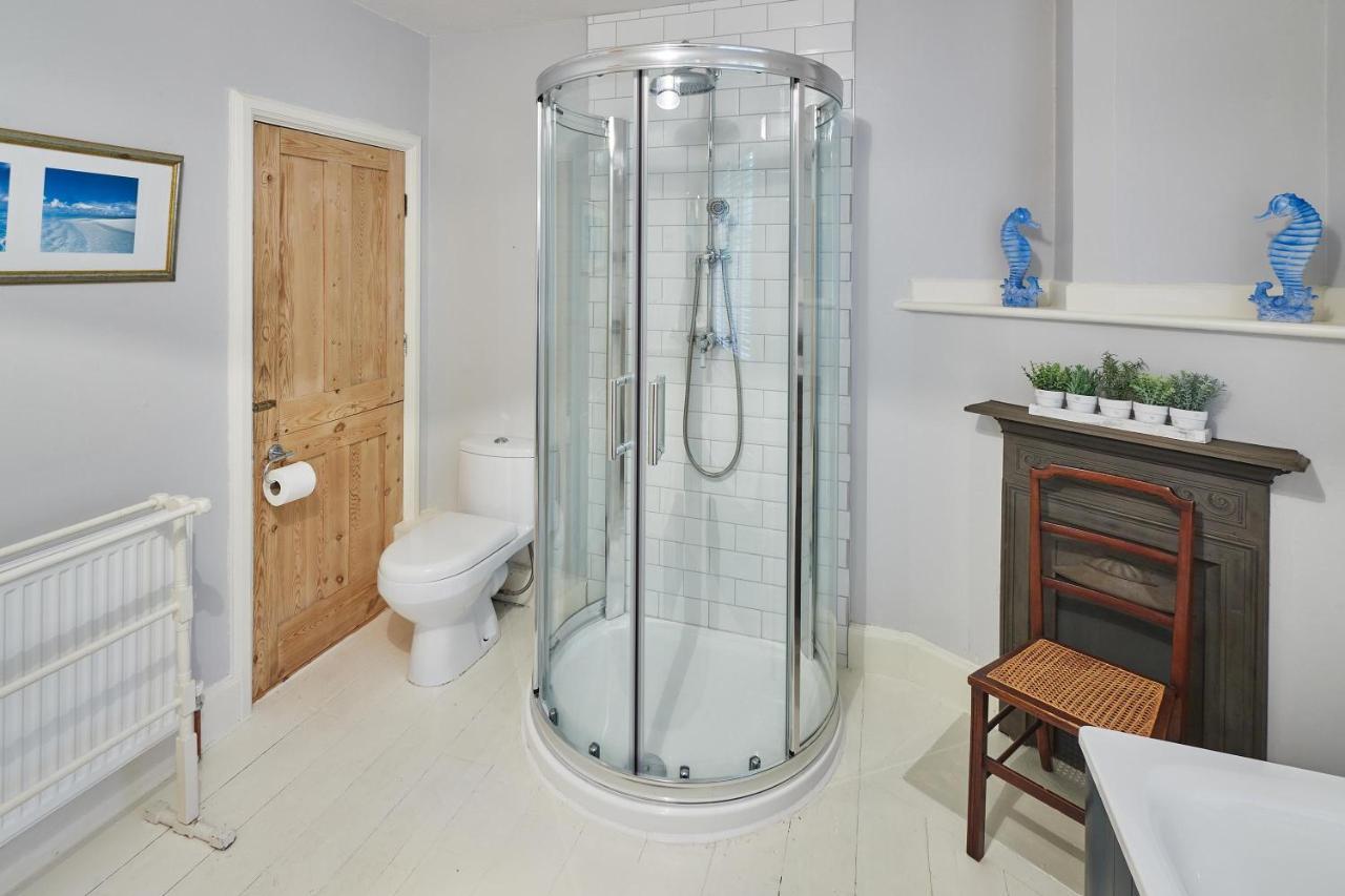 Host & Stay - 1 Coastguard Cottages Scarborough Buitenkant foto