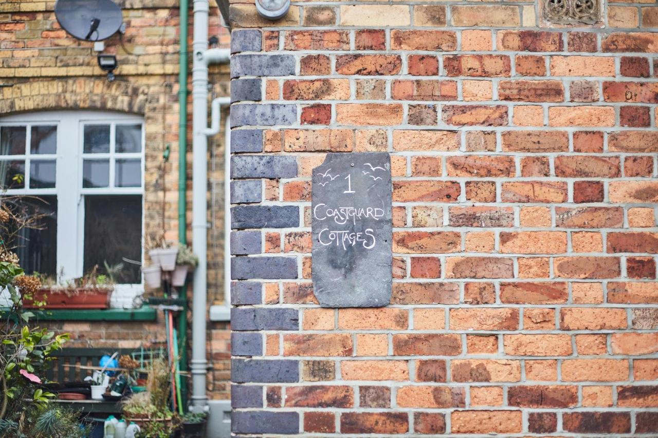 Host & Stay - 1 Coastguard Cottages Scarborough Buitenkant foto