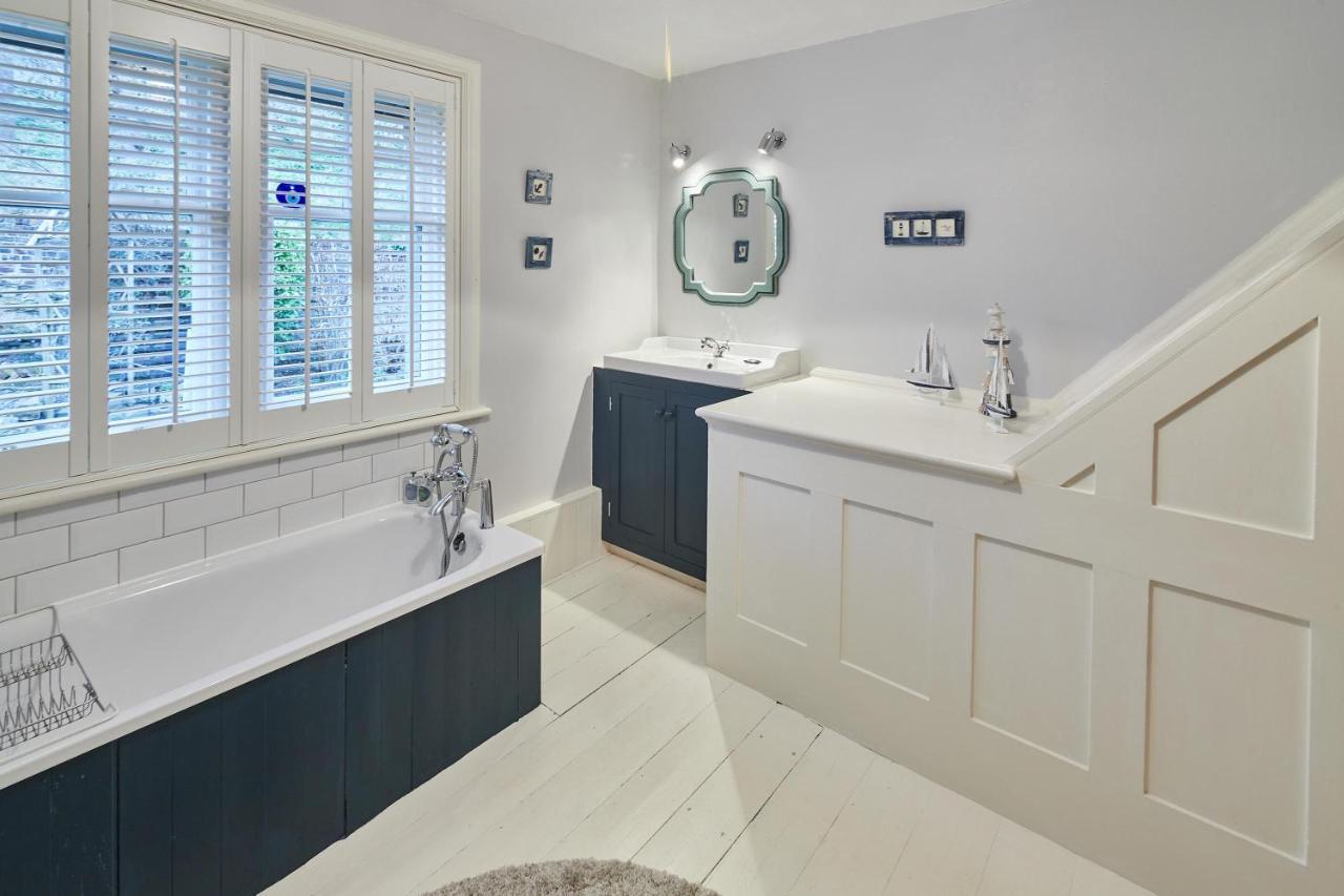 Host & Stay - 1 Coastguard Cottages Scarborough Buitenkant foto